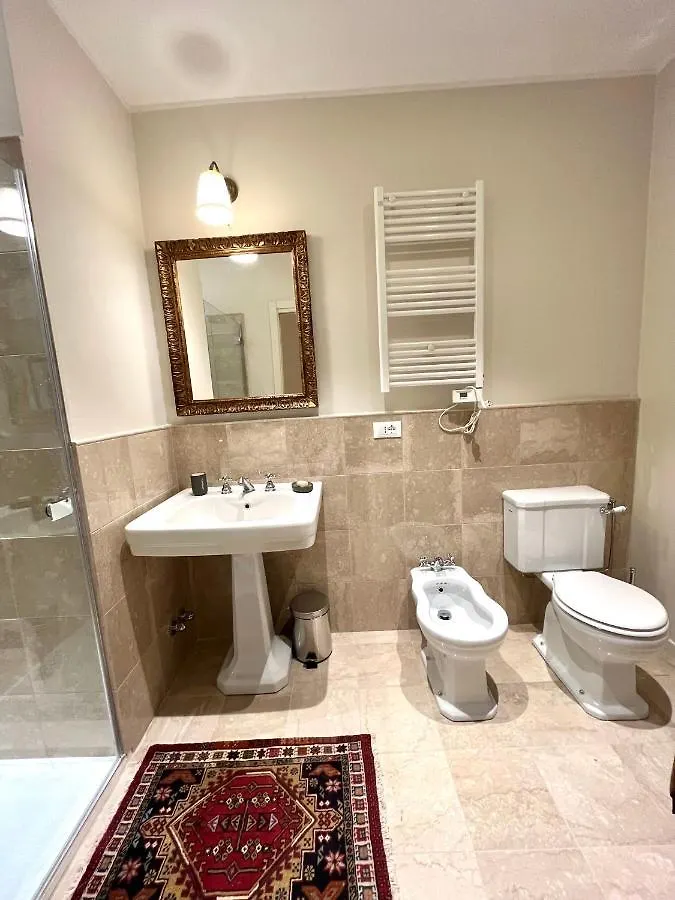Lovely 2 Bedroom Apartment Nearby Piazza Maggiore Bologna