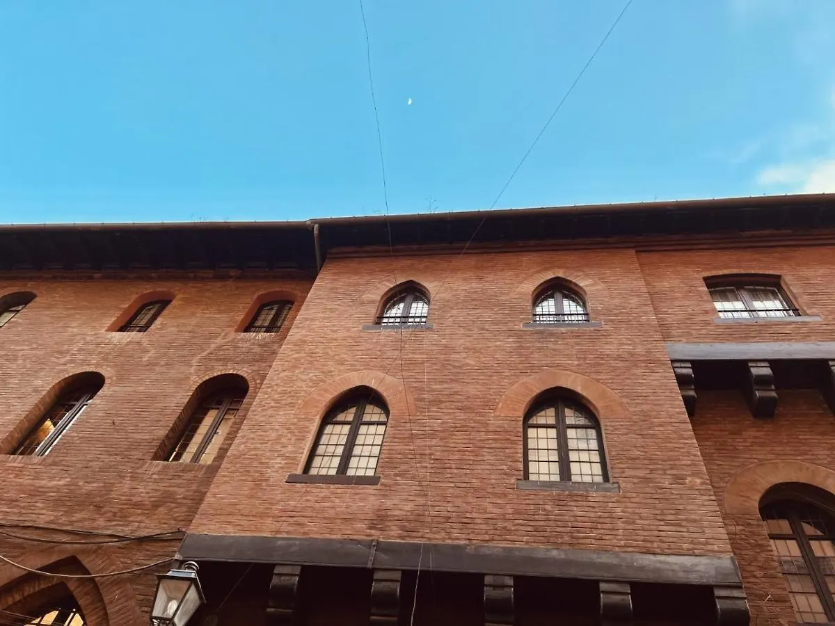 Lovely 2 Bedroom Apartment Nearby Piazza Maggiore 볼로냐