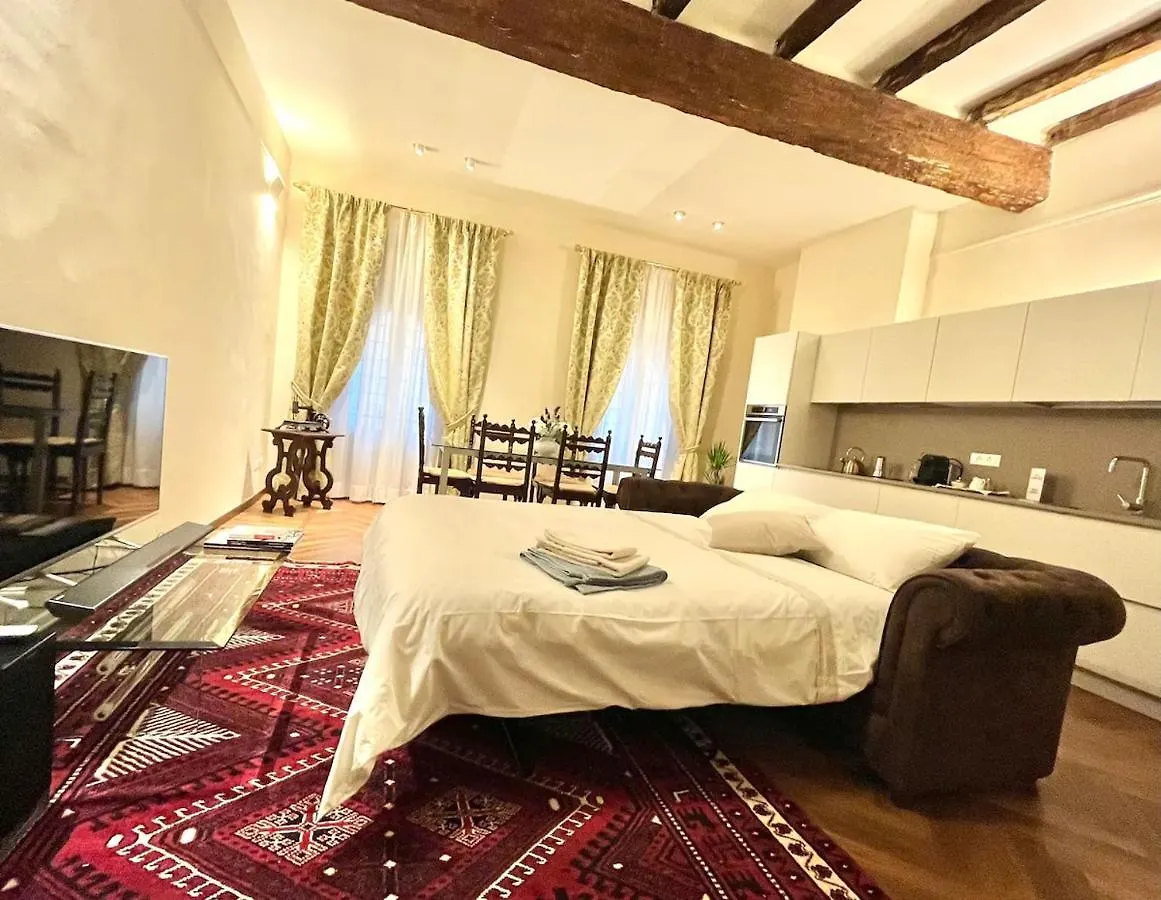 Lovely 2 Bedroom Apartment Nearby Piazza Maggiore Bologna Italy
